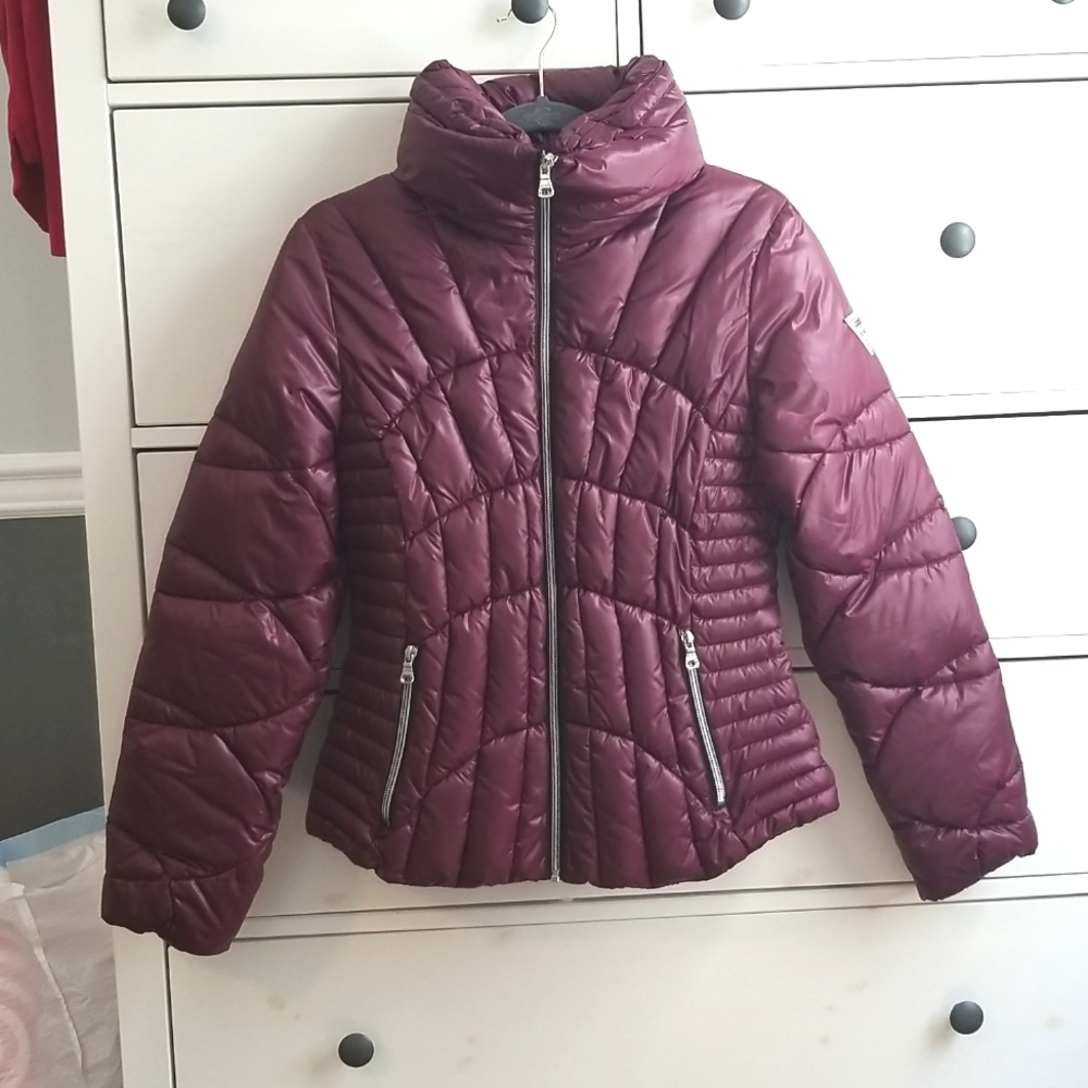 Guess Puffer Jacket NWOT